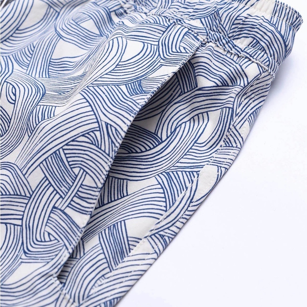 Stylish Gray Paisley Swim Trunks for Men - Picture 5 of 5